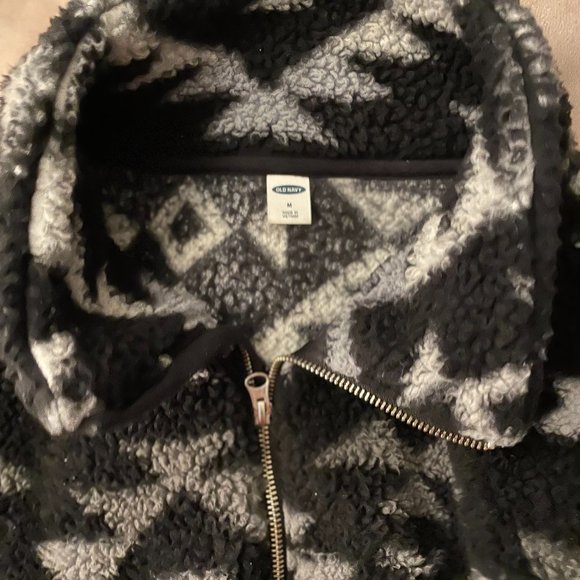 Black/Gray/White Aztec Sherpa Pullover - Picture 5 of 5